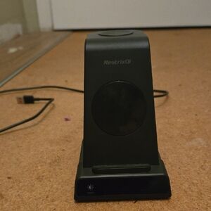 NeotrixQI Wireless Charging Stand in Black